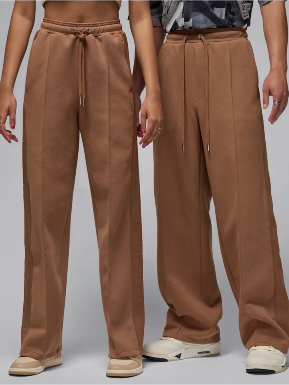 Nike Air Jordan Open Hem Brown Sweatpants Joggers Pants FZ2134-223 Men’s L NWT